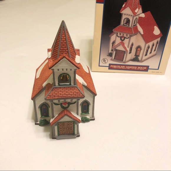 Lemax Harvest Crossing Porcelain Lighted House